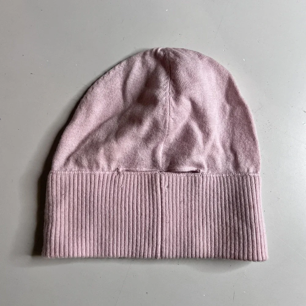 Lululemon Beanie Hat Unisex One Size Pink Merino Wool Knit Logo‎ Winter